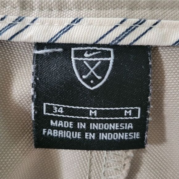 Nike Men's Taupe Pleated Golf Shorts - Picture 2 of 14